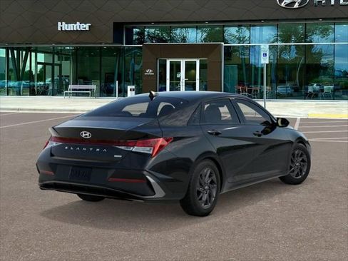 New 2026 Hyundai Elantra Blue FWD image 4