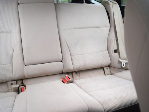 Used 2018 Subaru Outback 2.5i Premium image 17