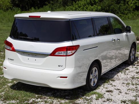 Used 2013 Nissan Quest SV FWD image 11