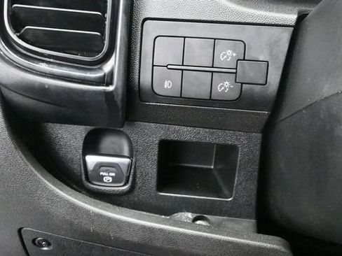 Used 2024 RAM ProMaster 2500 w/ Convenience Group FWD image 20