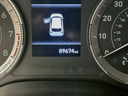 Used 2020 Hyundai Venue SE FWD image 18