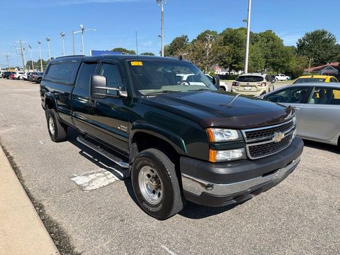 Used 2006 Chevrolet Silverado 3500 LT w/ Heavy-Duty Power Package RWD image 5