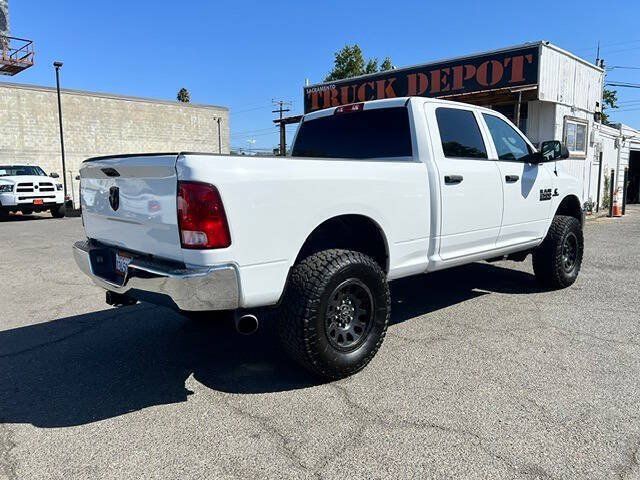 Used 2018 RAM 2500 Tradesman w/ Chrome Appearance Group AWD/4WD image 8