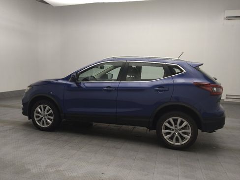 Used 2020 Nissan Rogue Sport SV FWD image 3