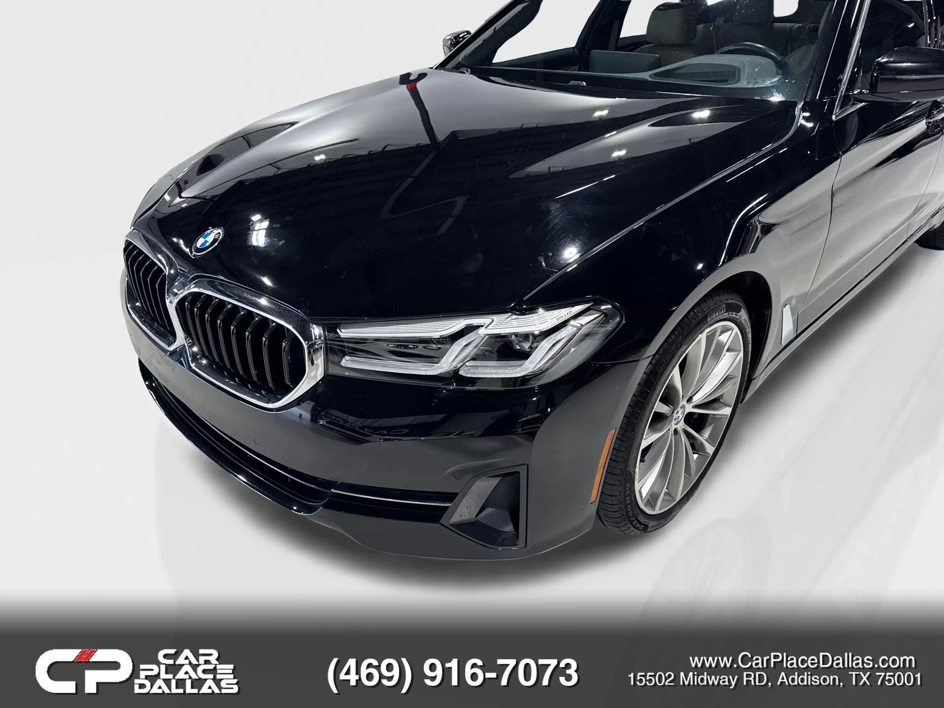 Used 2023 BMW 530i w/ Premium Package RWD image 3