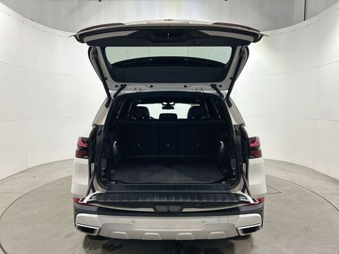 Used 2024 BMW X5 xDrive40i w/ Premium Package image 22