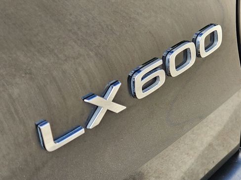 Used 2023 Lexus LX 600 4WD w/ Appearance Package image 12