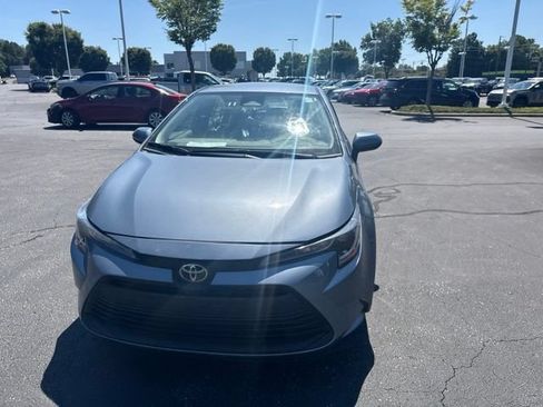 Used 2024 Toyota Corolla LE w/ LE Convenience Package FWD image 10