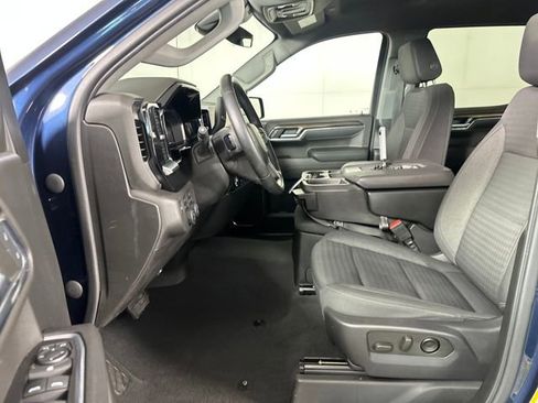 Used 2023 Chevrolet Silverado 1500 LT w/ Protection Package image 11