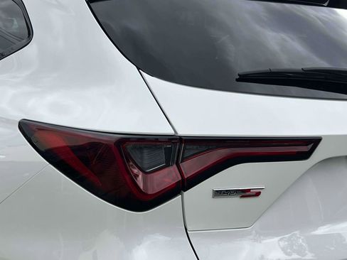 Used 2022 Acura MDX Type S image 13
