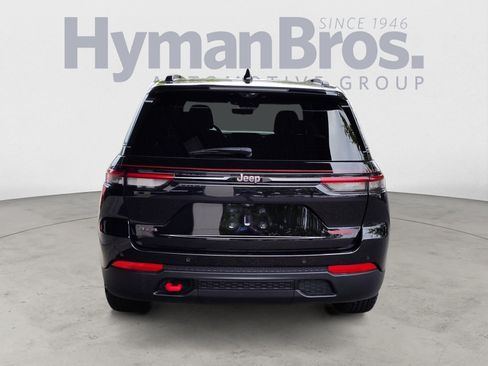 Used 2022 Jeep Grand Cherokee Trailhawk w/ ADV Protech Group II AWD/4WD image 4