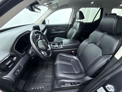 Certified 2025 Honda Pilot EX-L image 19