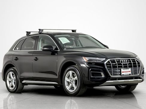 Used 2023 Audi Q5 2.0T Premium w/ Convenience Package AWD/4WD image 7