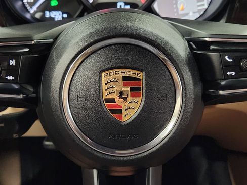 Used 2022 Porsche Macan S image 48