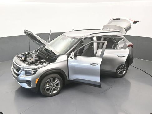 Used 2021 Kia Seltos S FWD image 58