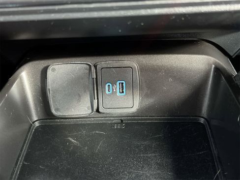 Used 2023 Ford Bronco Outer Banks image 30