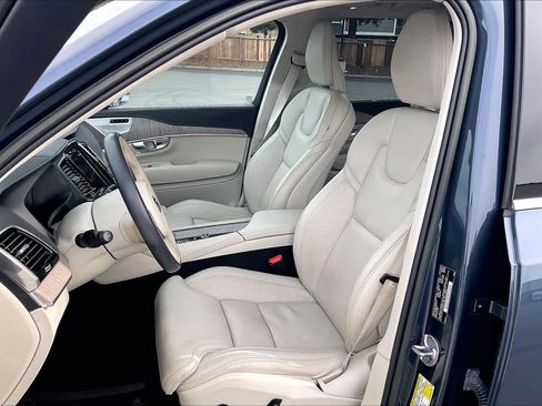 Used 2023 Volvo XC90 T8 Ultimate w/ Protection Package Premier image 28