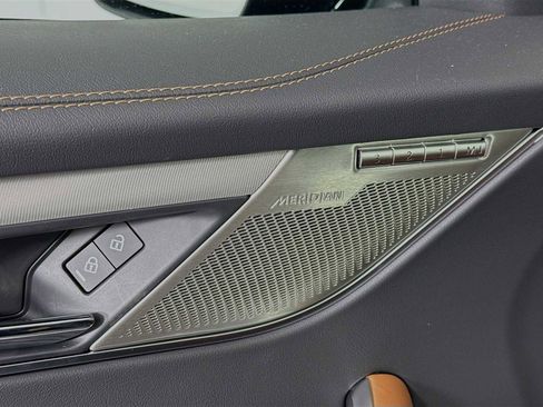 New 2026 Jaguar F-PACE R-Dynamic S image 21