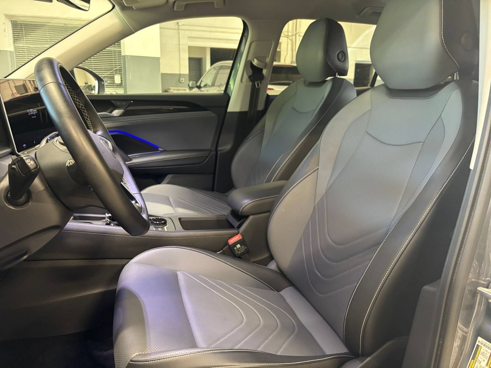 Used 2026 Volkswagen Tiguan SE AWD/4WD image 36