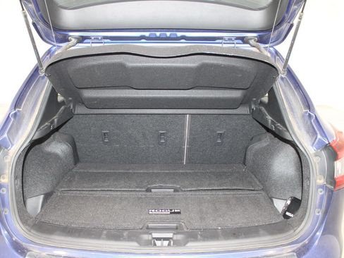 Used 2020 Nissan Rogue Sport SV FWD image 13