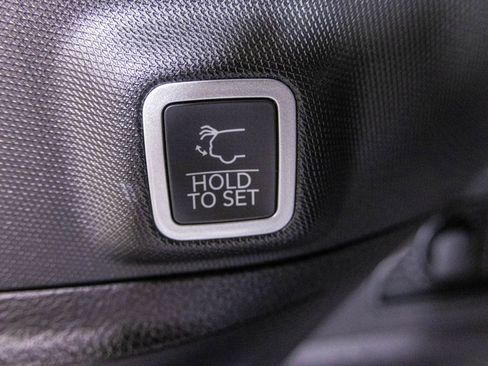 New 2025 Jeep Grand Cherokee Altitude image 36