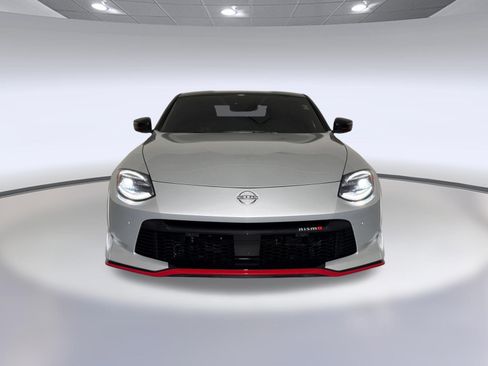 Used 2024 Nissan Z NISMO w/ Floor Mat Package RWD image 6