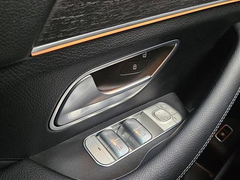 Used 2022 Mercedes-Benz GLE 450 4MATIC image 19