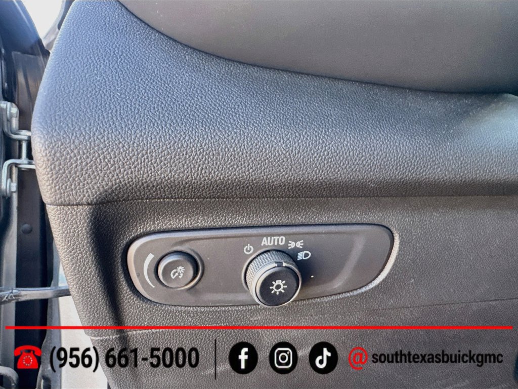 Used 2023 Buick Envision Preferred w/ Sport Touring Package AWD/4WD image 21