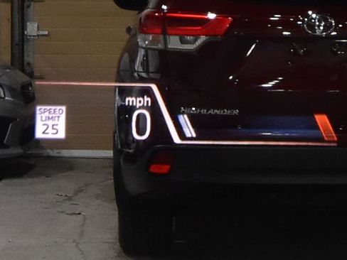 Used 2023 BMW X1 xDrive28i w/ Premium Package image 22