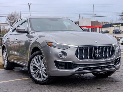 Used 2022 Maserati Levante GT image 3