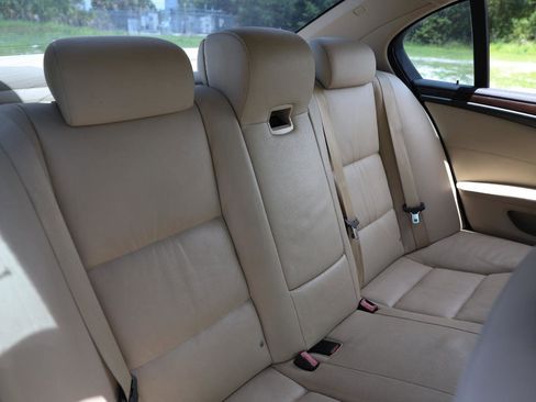 Used 2010 BMW 528i Sedan RWD image 14