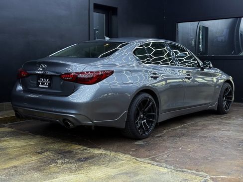 Used 2018 INFINITI Q50 Luxe w/ Essential Package (3.0T Luxe) image 9