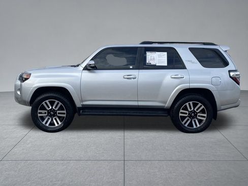 Used 2020 Toyota 4Runner TRD Off-Road Premium image 4