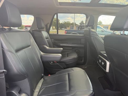 Used 2023 Ford Expedition Max XLT AWD/4WD image 39