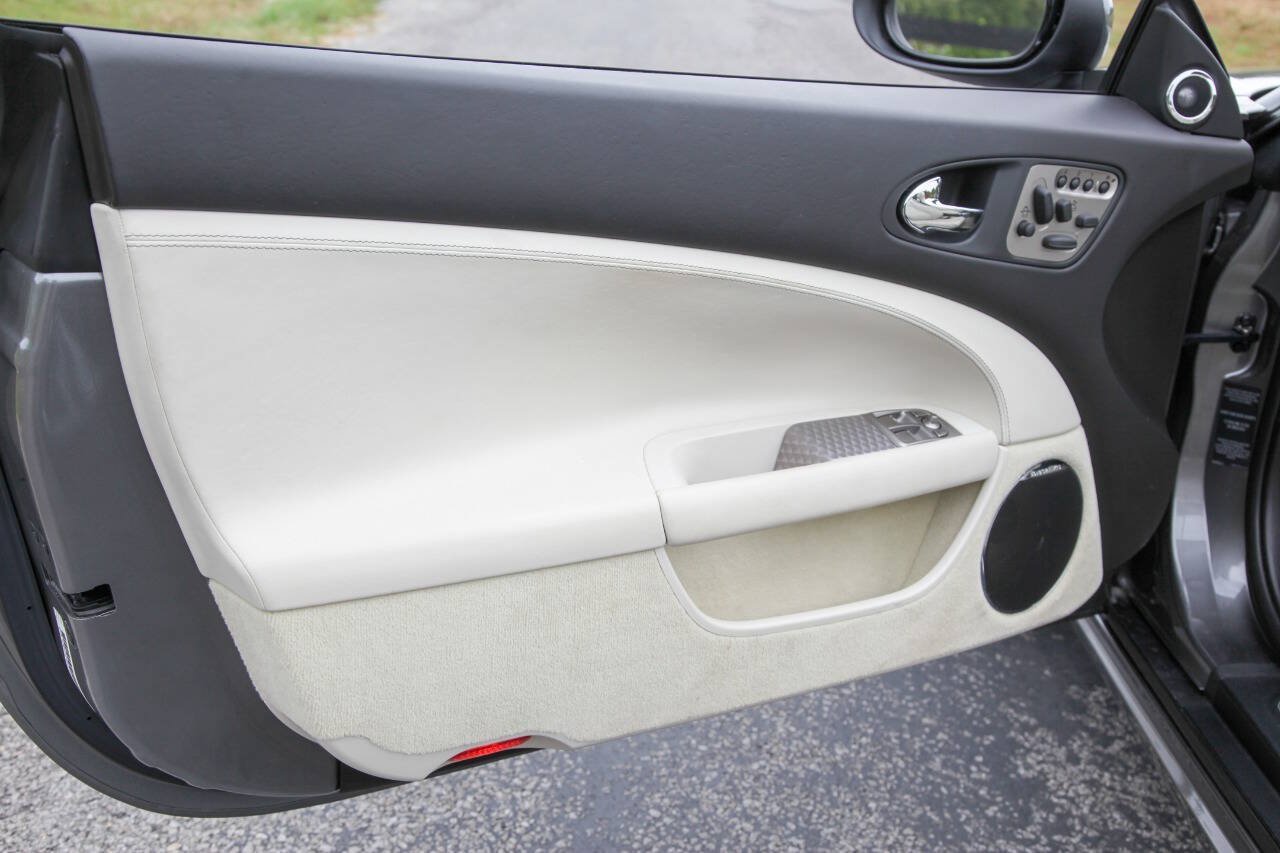Used 2009 Jaguar XKR R RWD image 82