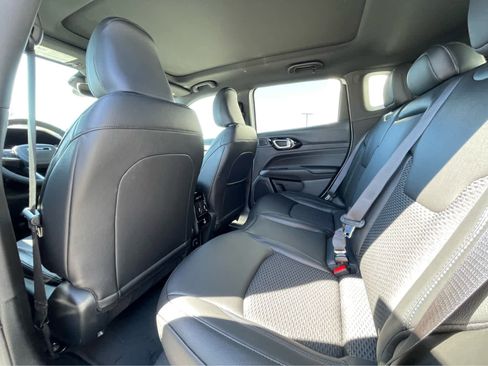 New 2025 Jeep Compass Latitude w/ Sun & Sound Group image 22