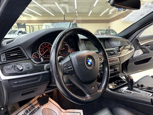 Used 2013 BMW 550i Sedan image 18