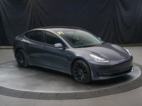 Used 2021 Tesla Model 3 Performance image 2