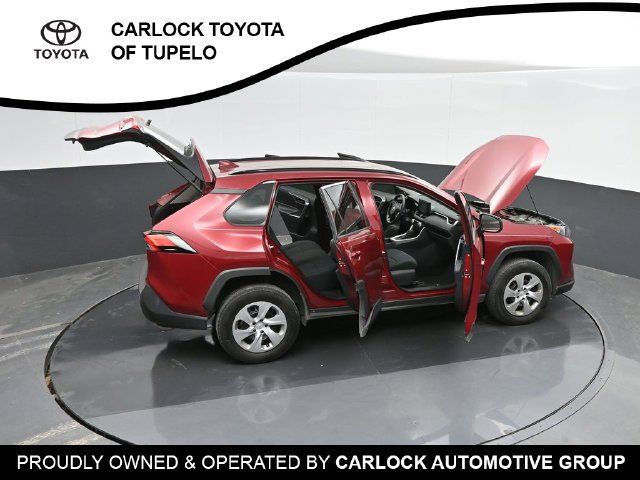 Used 2019 Toyota RAV4 LE FWD image 43