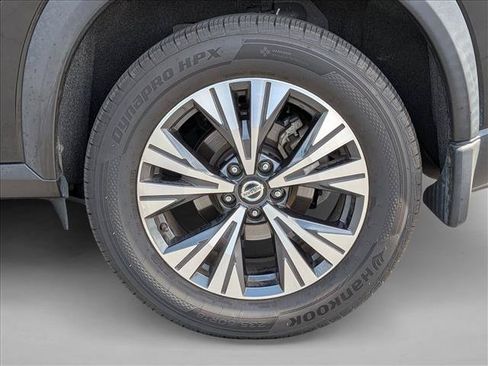 Used 2021 Nissan Rogue SV AWD/4WD image 14