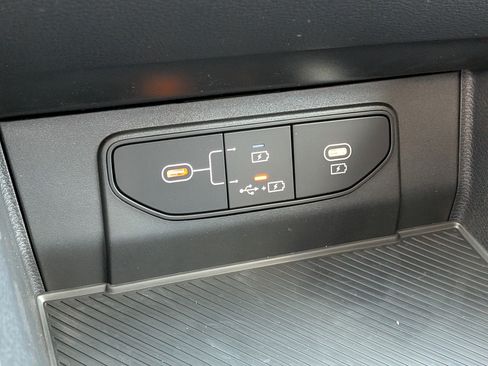 New 2026 Kia Sportage LX FWD image 33