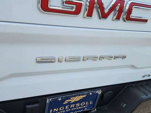 Used 2025 GMC Sierra 2500 AT4X AWD/4WD image 31