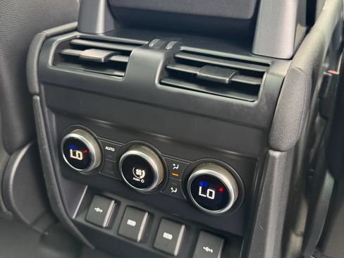 Used 2020 Land Rover Defender 110 First Edition AWD/4WD image 26