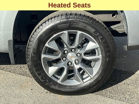 Used 2025 Chevrolet Silverado 1500 LT AWD/4WD image 9