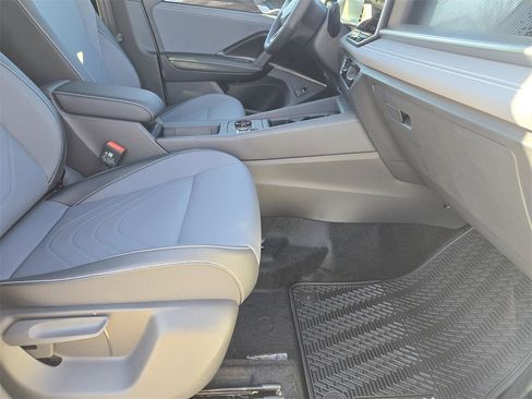 New 2026 Volkswagen Tiguan SE R-Line image 12