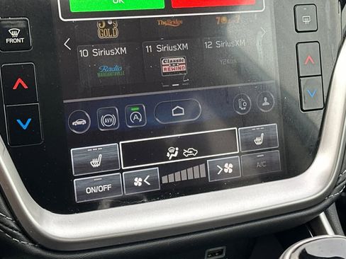 Used 2023 Subaru Outback Limited image 23