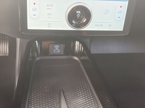 Used 2024 Ford Mustang Mach-E Select AWD/4WD image 25