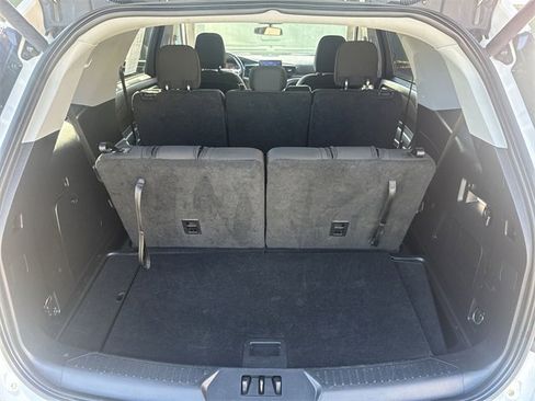 Used 2020 Ford Explorer XLT image 23