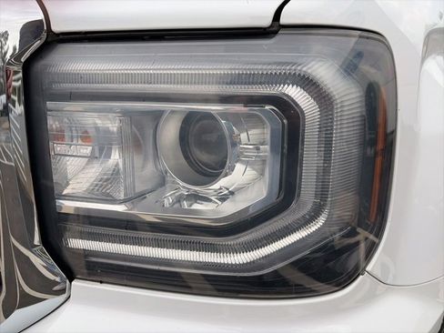 Used 2016 GMC Sierra 1500 SLE w/ SLE Value Package image 13