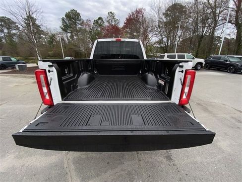 Used 2025 Ford F250 XLT w/ FX4 Off-Road Package image 23